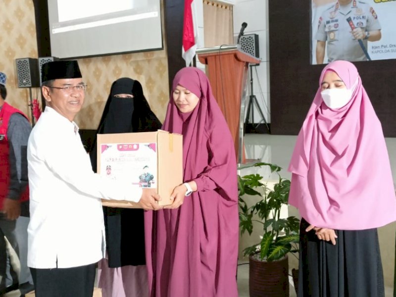 Sekitar 40 ex Napiter yang menjadi warga binaan Polda di Sulawesi Selatan diberikan bantuan modal usaha dan pendidikan. (Foto: istimewa)
