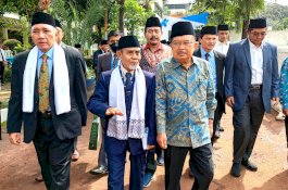 Banyak Tokoh Sowan ke Pesantren di Tahun Pemilu, JK Sebut Pesantren Turut Menentukan Kehidupan Politik Bangsa