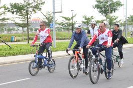 Gowes Bersama Peserta APEKSI, Danny Pomanto Kenalkan Kota Makassar