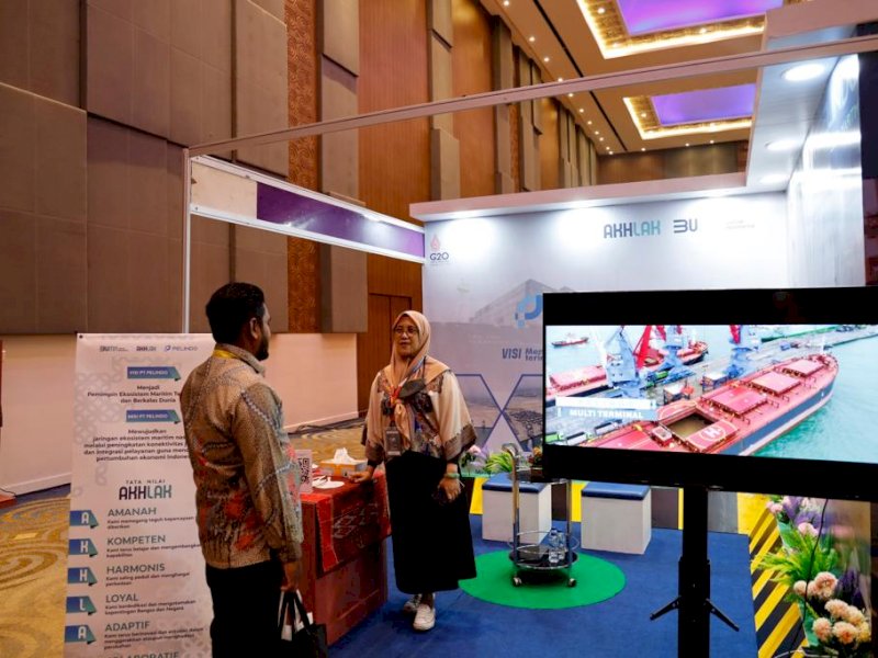 Pelindo 4 Makassar menampilkan berbagai informasi terkait kepelabuhanan yang dapat disaksikan pengunjung di booth atau stand mini exhibition selama 2 hari event berlangsung.