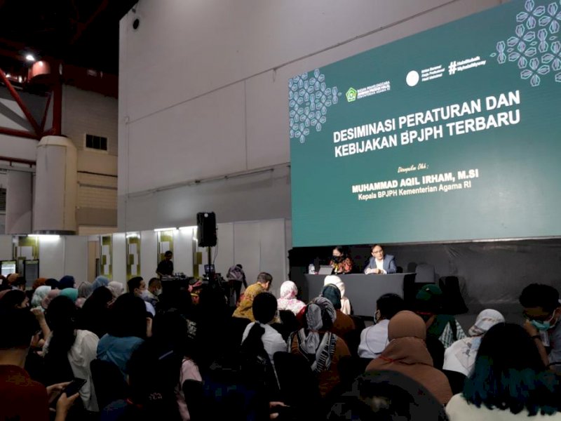 Kepala BPJPH Muhammad Aqil Irham menyebutkan bahwa saat ini produk yang sudah bersertifikat halal dapat ditelusuri melalui laman resmi BPJPH. 