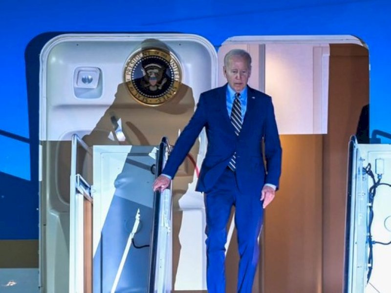 Foto: Presiden Amerika Serikat Joe Biden tiba di Bali pada Minggu, (13/11/2022) malam sekitar pukul 21.30 WITA. (Dok. Laman indonesia.go.id)