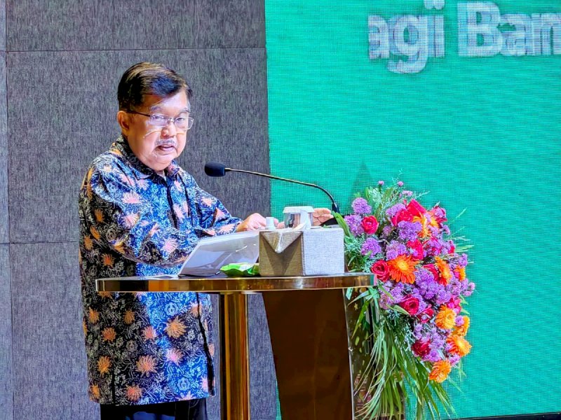 Jusuf Kalla cerita pernah rugi 400 Juta Dollar karena tidak percaya teknologi komunikasi handphone akan hadir. (Foto: istimewa)