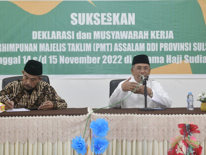 Ilham Arief Sirajuddin (IAS) mendorong Majelis Taklim berani melakukan terobosan yang lebih luas di luar bidang keagamaan. Salah satunya, menjadikan majelis taklim sebagai lembaga yang mendorong peningkatan ekonomi anggotanya. (Foto: Istimewa)