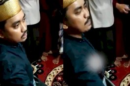 Pemuda Tertusuk Badik saat Angngaru Tarian Tradisional Bugis Makassar di Acara Pernikahan