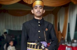 Kecewa karena Dikabarkan Meninggal Dunia, Ini Identitas Pemuda Tertusuk Badik saat Aksi Tradisi Angngaru