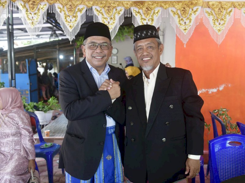 Ilham Arief Sirajuddin besama H. Saiful mantan sekda Luwu. (Foto: istimewa)