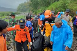 Tim Sar Gabungan Kembali Temukan Korban Tanah Longsor di Parangloe Gowa