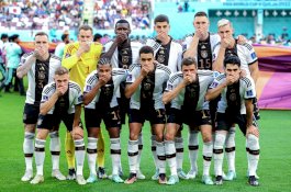 Aksi Tutup Mulut Para Pemain Jerman sebelum Kalah 1-2 dari Jepang, Ini Maksudnya!