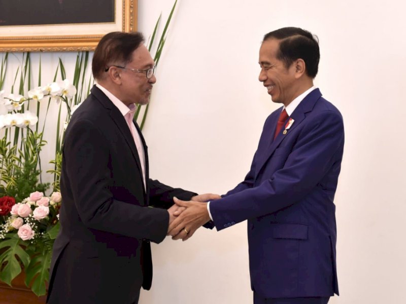 PM Malaysia Anwar Ibrahim dan Presiden Jokowi (Foto Beritabaru)