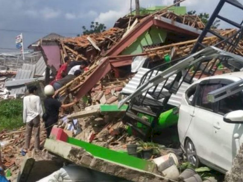 Dampak gempa bumi 5,6 magnitudo di Kabupaten Cianjur, Jawa Barat, Senin (21/11/2022). (Foto dok. Weleri Neni Ra).