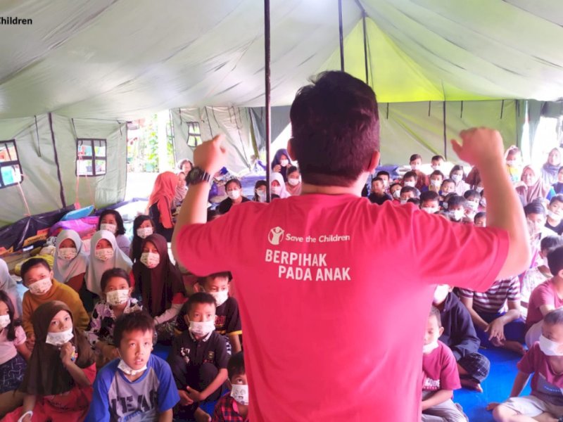 Save the Children Indonesia menyediakan tenda ruang belajar sementara yang aman dan nyaman untuk anak-anak.&nbsp;(Foto: STC).