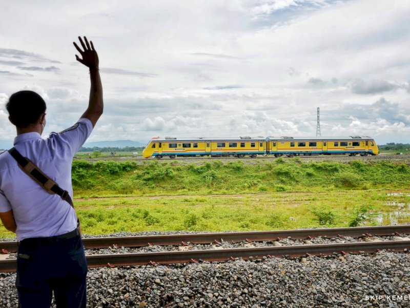 Pemerintah membangun Rek Kereta Api Makassar - Parepare. @Jejakfakta/Ist.