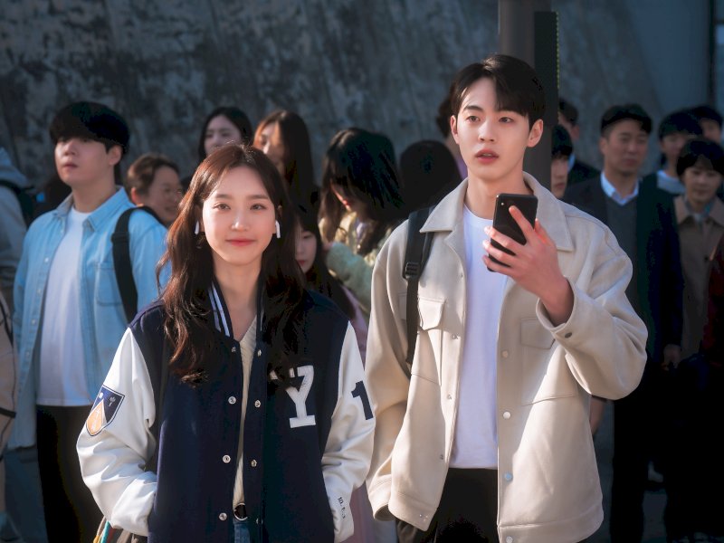 Drama Korea pasangan Bae In Hyuk dan Han Ji Hyun.