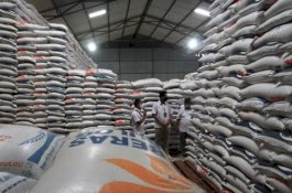 Alasan Stok Beras Terbatas, Bulog Sulselbar Terima 70 Ribu Ton Beras Impor