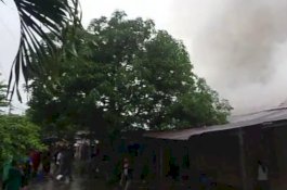 Kebakaran di Asrama Polisi Tello Lama Makassar Saat Jumatan