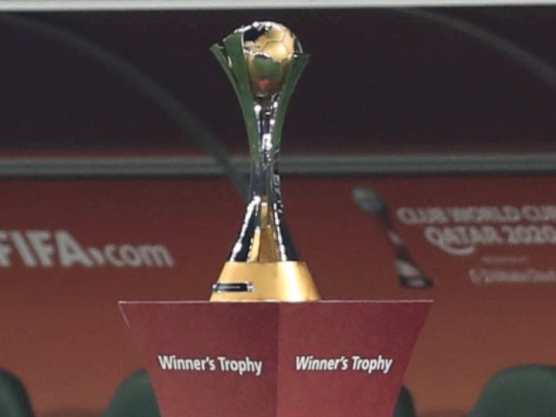 Tropi FIFA (Dok. Int)