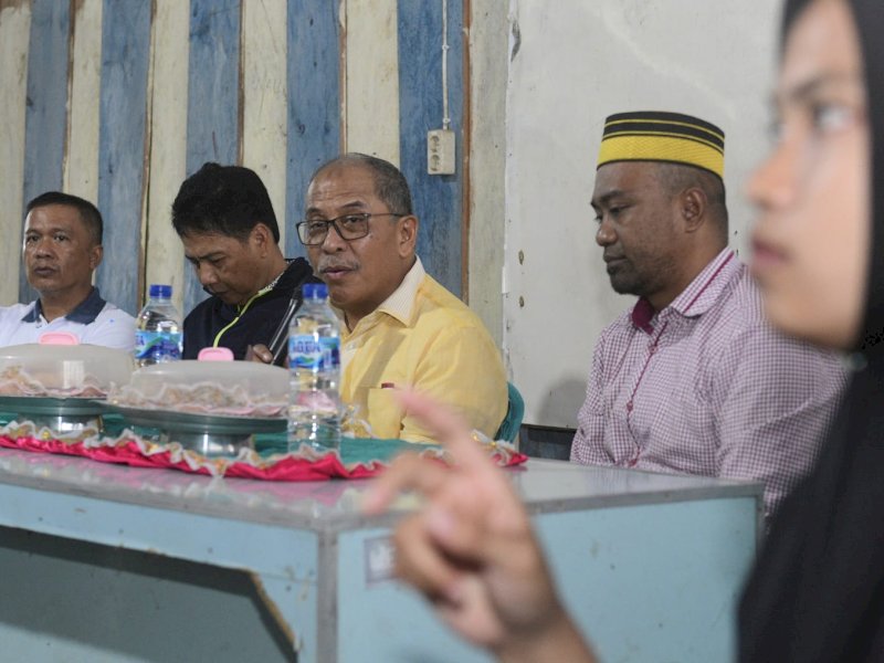 Ilham Arief Sirajuddin (IAS)  diskusi bersama Komunitas Ikatan Difabel Enrekang (IDE) Inklusi Enrekang, Senin (19/12/2022). 