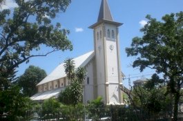 Gereja Katedral Makassar Merawat Semangat Kebersamaan