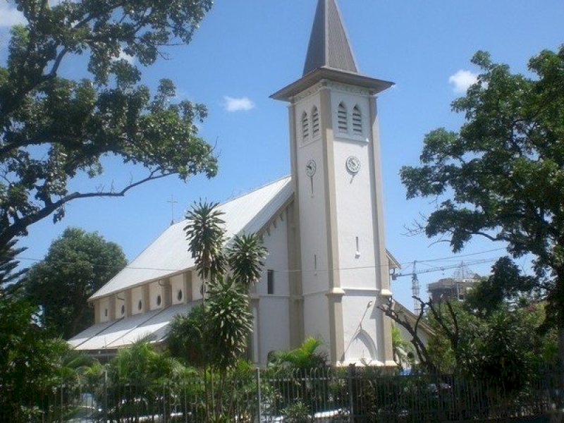 Gereja Hati Yesus Yang Maha Kudus atau lebih dikenal dengan nama Gereja Katedral yang terletak di Jalan Kajolaliddo, Kota Makassar, Sulawesi Selatan. (Dok. Int)