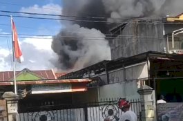 Kebakaran di Mappala Jl Emmy Saelan 1 Makassar