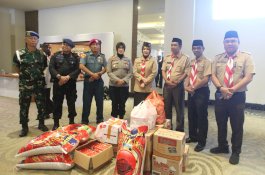 Wawali Fatmawati Serahkan Bantuan Bencana ke Sangkarrang