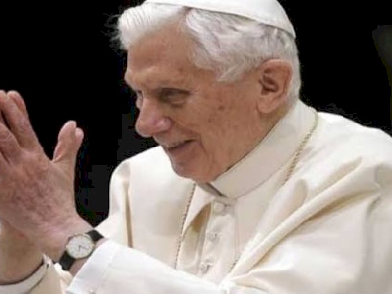 Paus Emeritus Benediktus XVI (Dok. Int)