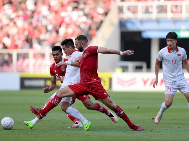 Laga pertama babak semifinal Piala AFF 2022 antara Indonesia vs Vietnam di Stadion Gelora Utama Bung Karno, Jakarta, Jumat (6/1). (Dok. PSSI)