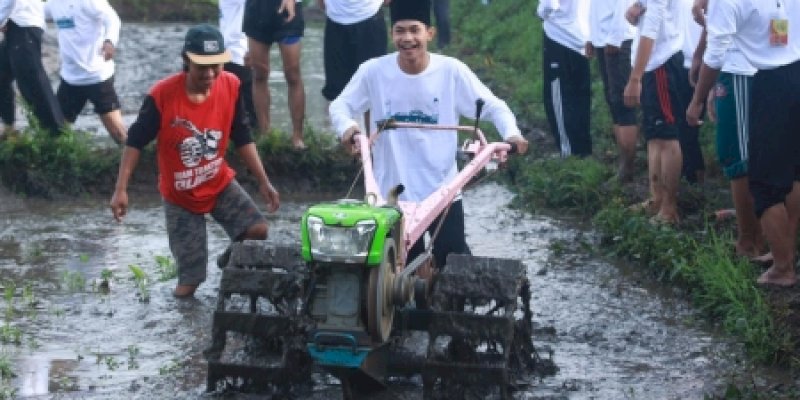 Melahirkan Petani Milenial Keren