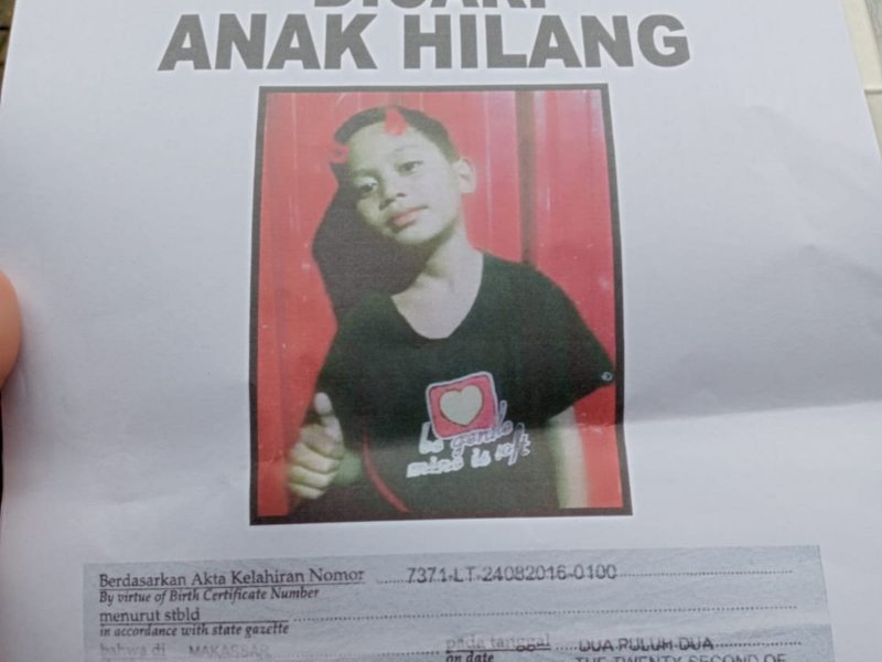 Muhammad Fadli Sadewa (11), korban penculikandan pembunuhan di Makassar, Ahad (8/1/2023). Gambar selebaran ini dibuat keluarga korban saat pencarian korban Senin (9/1/2023).