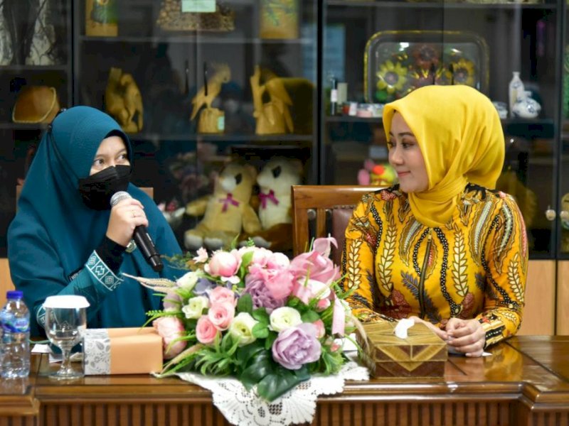 Ketua TP PKK Naoemi Octarina kunker sekaligus study banding ke Kota Bandung di Gedung Tim PKK Jawa Barat, Kamis (12/1/2023). @Jejakfakta/Ist.