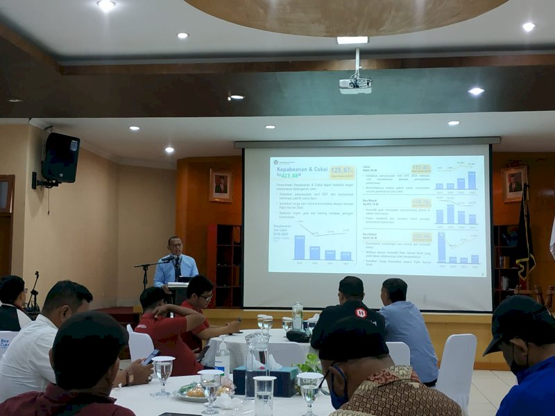 Media Gathering Kanwil Bea Cukai Sulbagsel di Makassar, Rabu (25/1/2023).  @Jejakfakta/Suryatri Abbas