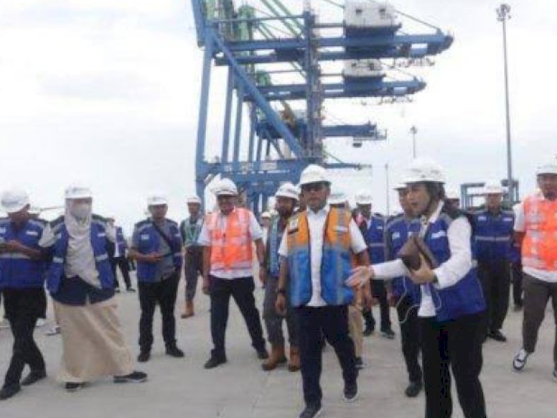 Kepala Staf Kepresidenan (KSP) Moeldoko meninjau progres proyek pembangunan (MNP), Kamis (26/1). (Dok. Jejakfakta.com/int)