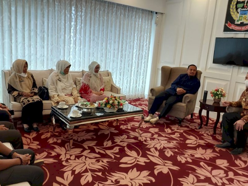 Bupati Pangkep Muhammad Yusran Lalogau (MYL) menemui Gubernur Sulawesi Selatan, Andi Sudirman Sulaiman terkait rencana pelaksanaan HUT ke-63 Pangkep. @Jejakfakta/Ist.