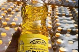 Kenaikan Harga Minyak Goreng karena Pasokan Menipis