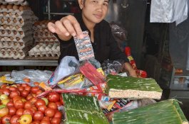 Banyak Penderita Cacar Air, Kasumba Turate Laris Terjual di Pasar Tradisional Makassar