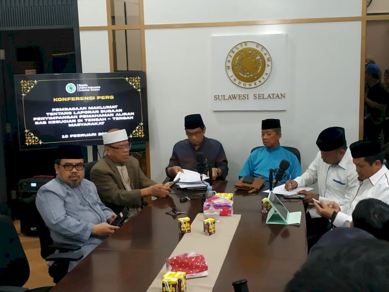 Konferensi pers MUI Sulsel terkait aliran Bab Kesucian, di Sekretariat MUI Sulsel, Jl Masjid Raya, Bontoala, Makassar, Jumat (10/2/23). (Atri/jejakfakta).