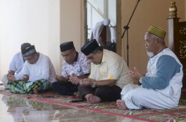 Warga Manurunge Doakan GubernurKu Sehat Menuju 2024&nbsp;