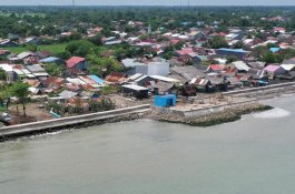 Senang Dapat Bantuan Pembuatan Tanggul dari Pemprov, Masyarakat Takalar: Terima Kasih Pak Gub
