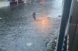 Akibat Banjir di Makassar, Ribuan Masyarakat Mengungsi