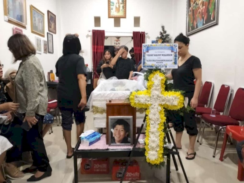 Jenazah mahasiswa Unhas Makassar, Virendy Marjefy Wehantouw yang meninggal misterius saat mengikuti Diksar. (doc. ist)