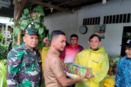 Permabudhi Sulsel Berbagi Kasih dengan Warga Terdampak Banjir