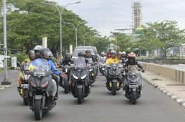 Keliling Parepare, IAS Disambut Iring-Iringan Bikers YNCI