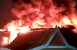 Toko Al Fathir Batangase Maros Terbakar, Kerugian Rp 50 Miliar 