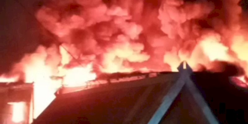 Toko Al Fathir Batangase Maros Terbakar, Kerugian Rp 50 Miliar 