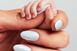 Apa Surogasi? Dilakukan Model Paris Hilton tapi Masih Ilegal di Indonesia