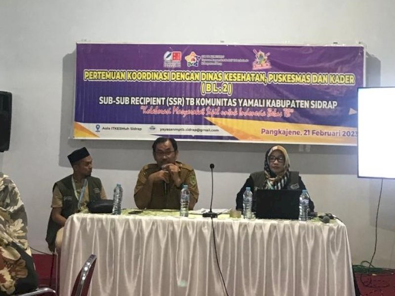 Wasor TB Dinas Kesehatan Sidrap Supriyadi, M.Kes, saat pertemuan bersama para pemangku kepentingan TBC di Kampus Institute Kesehatan Muhammadiyah (Itkes) Sidrap, Selasa (21/2/2023).  @Jejakfakta/dok SSR Yamali TB Sidrap.