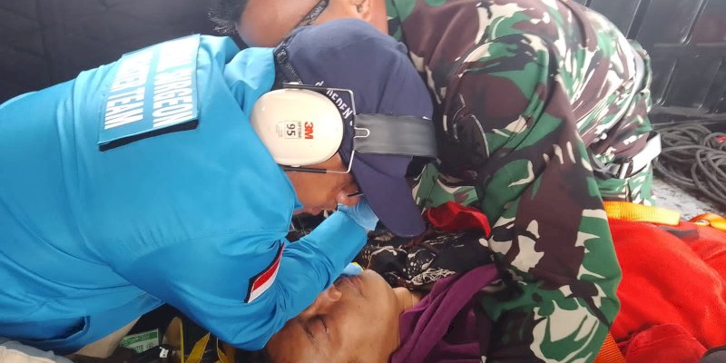 TNI Evakuasi Rombongan Kapolda Jambi