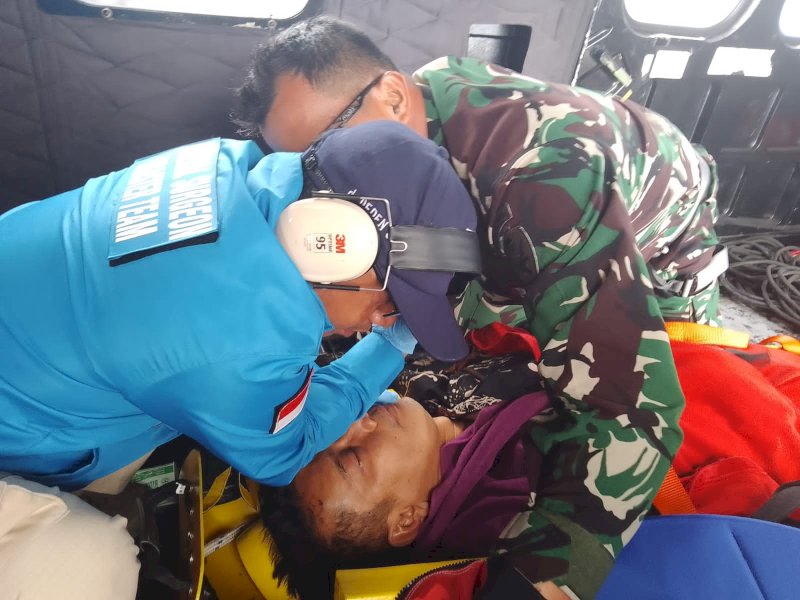 Team Resque Batalyon Komando 462 Kopasgat berhasil evakuasi Kapolda Jambi Irjen Pol Rusdi Hartono dari hutan kerinci, Selasa (21/2/2023). @Jejakfakta/Ist.