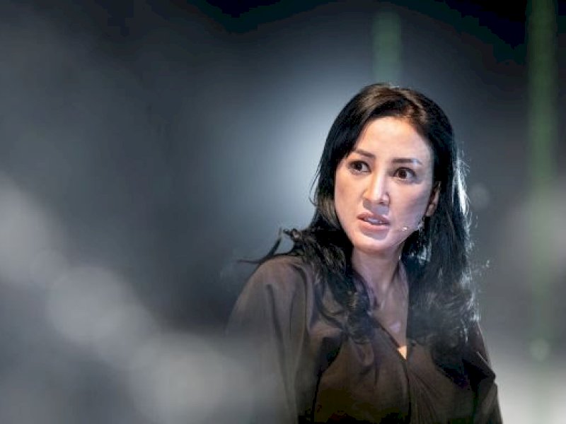 Joane Win, seniman yang tergabung tergabung dalam Regina Art, memerankan  sosok Lisa sebagai seorang penyintas kekerasan seksual. (Dok. Jejakfakta.com/Regina Art)